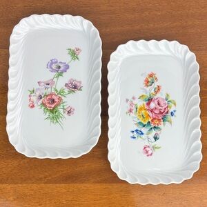 Hand painted Limoges Pavillon de la porcelain trinket dishes pair